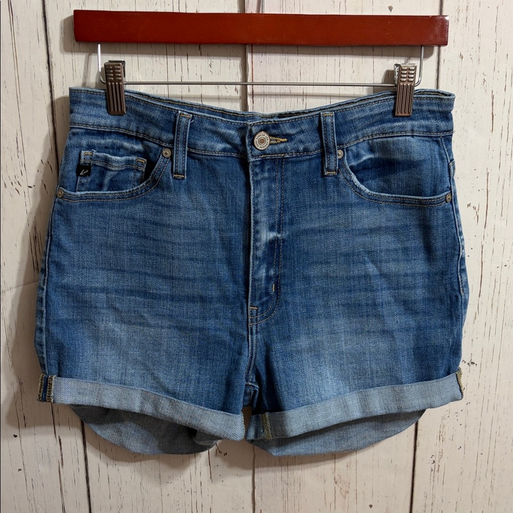 KanCan Classic Blue Jean Shorts Size Large 3" Inseam - Picture 2 of 7